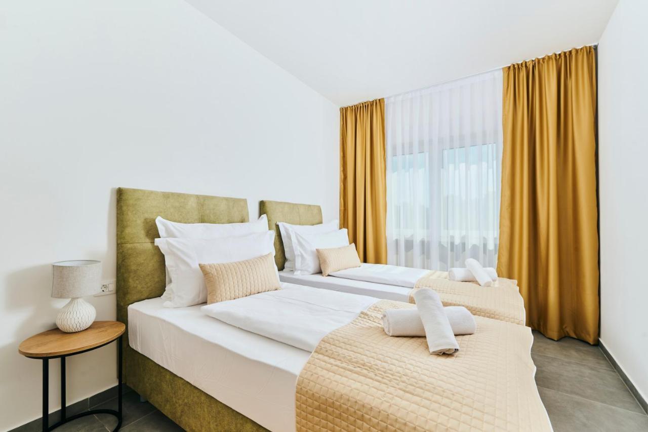 Apartments San Maris 2 Umag Buitenkant foto