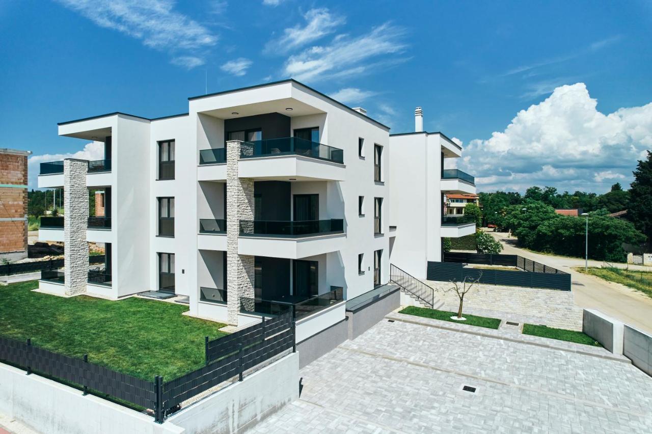 Apartments San Maris 2 Umag Buitenkant foto