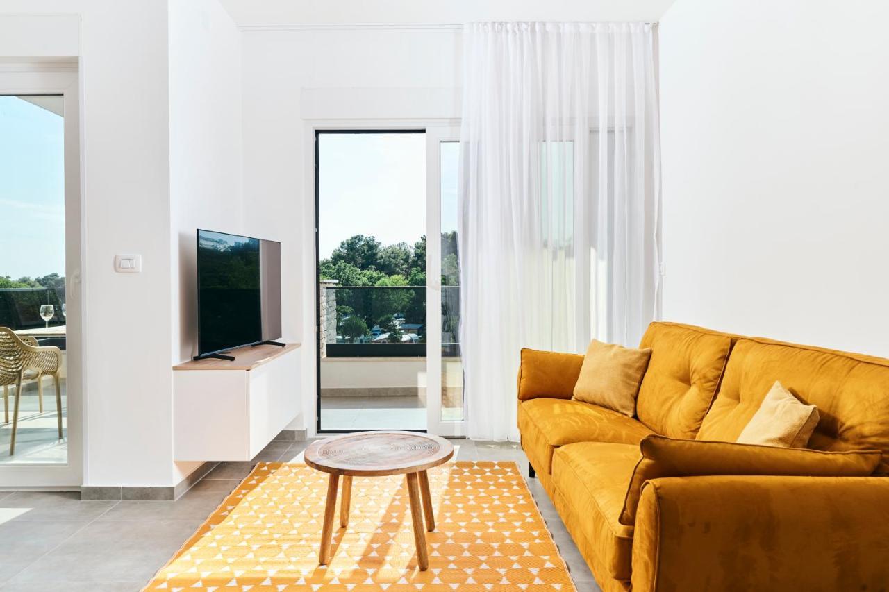 Apartments San Maris 2 Umag Buitenkant foto